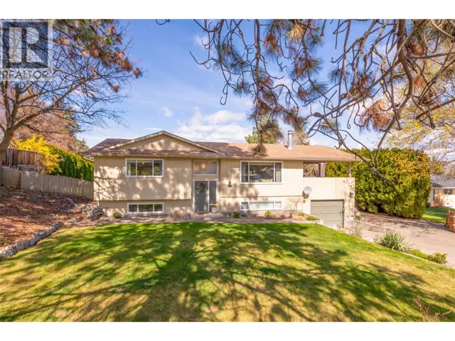 1520 Oakridge Road, Kelowna, British Columbia V1W3A9