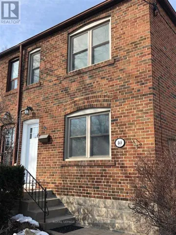 40 CROFTON ROAD, Toronto (Leaside), Ontario M4G2B4