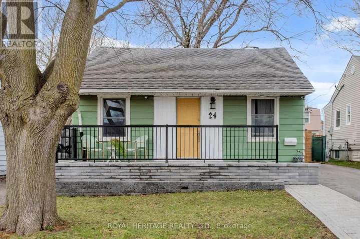 24 YORK STREET, Ajax (Central), Ontario L1S1S8