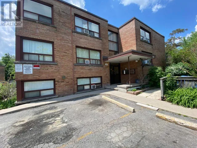3 - 34 ERLESMERE AVENUE, Brampton (Brampton East), Ontario L6W2T6