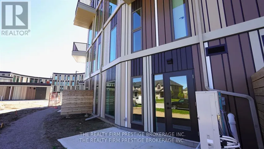 B118 - 2082 LUMEN DRIVE, London South (South A), Ontario N6K0L3