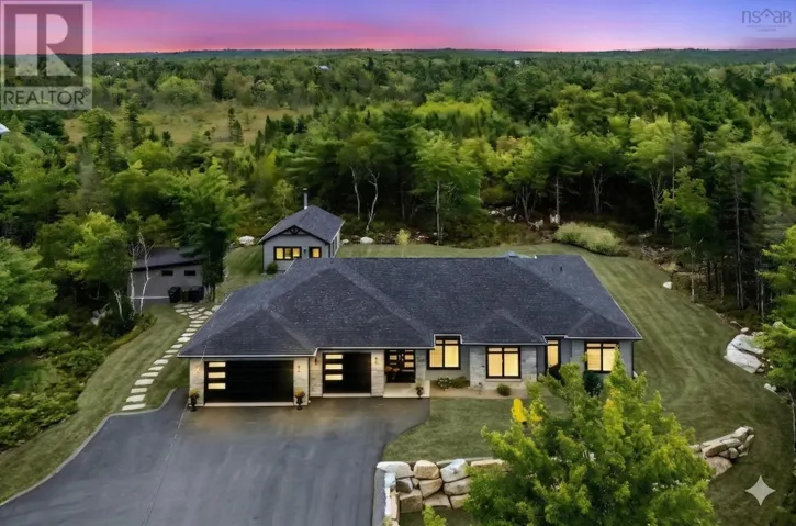 10 Hawkins Drive, Hubley, Nova Scotia B3Z1B6