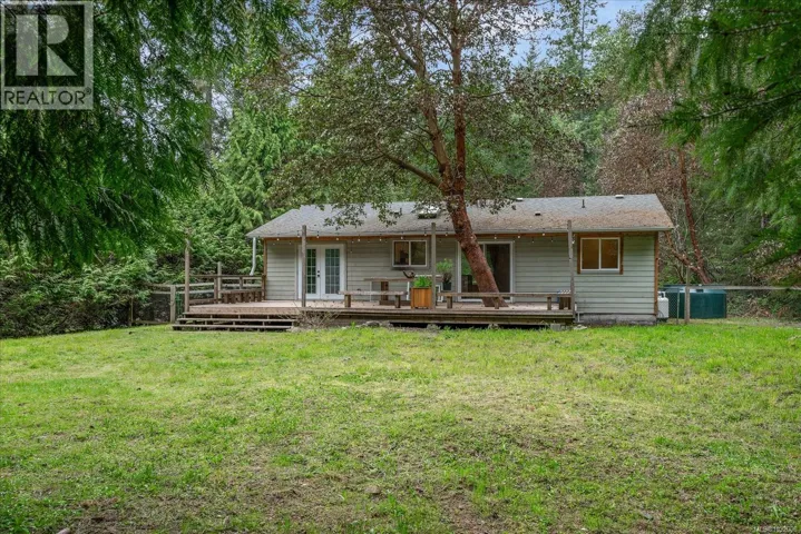 840 Mary Rd, Gabriola Island, British Columbia V0R1X3