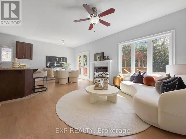 1082 BOB SCOTT COURT, Newmarket (Stonehaven-Wyndham), Ontario L3X3L7