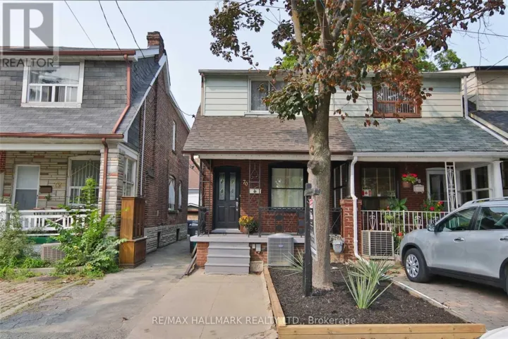 MAIN - 70 ROCKWELL AVENUE, Toronto (Weston-Pellam Park), Ontario M6N1N6