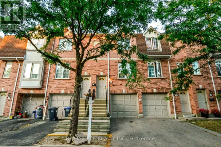 22 - 1525 SOUTH PARADE COURT, Mississauga (East Credit), Ontario L5M6E9