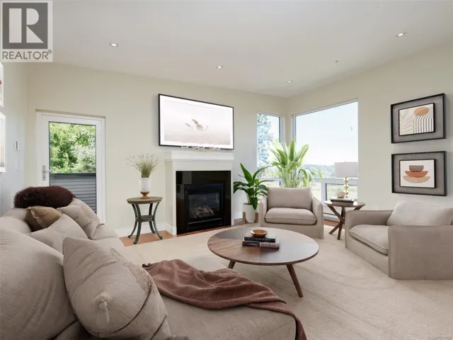 302 6981 East Saanich Rd, Central Saanich, British Columbia V8Z5Z2