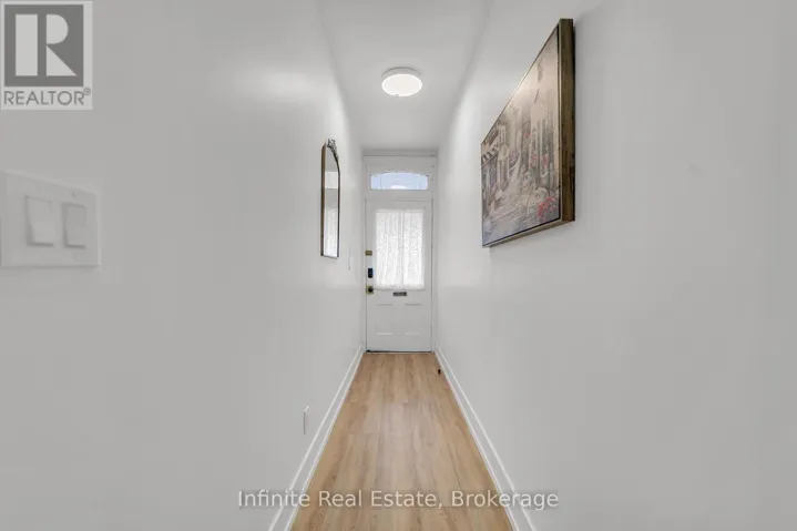 13 D'ARCY STREET, Toronto (Kensington-Chinatown), Ontario M5T1J8