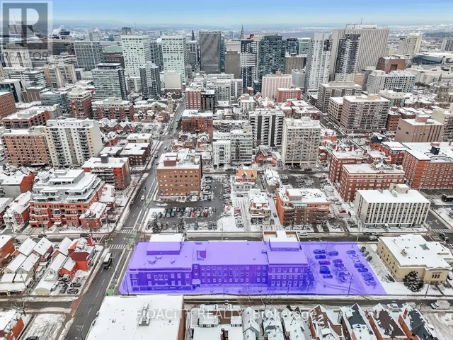 330 GILMOUR STREET, Ottawa, Ontario K2P2P6