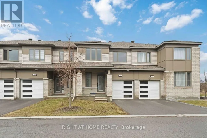 404 EDGEVALLEY COURT, Ottawa, Ontario K2S2R3