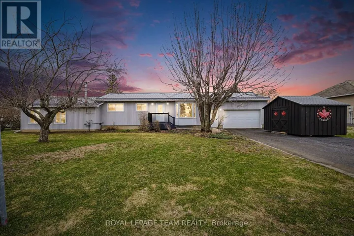 3041 BRIDGE STREET, North Dundas, Ontario K0E1W0