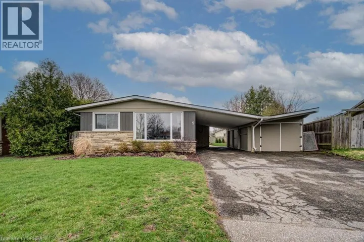 9 GAILMOUNT Court, Brantford, Ontario N3R3A4