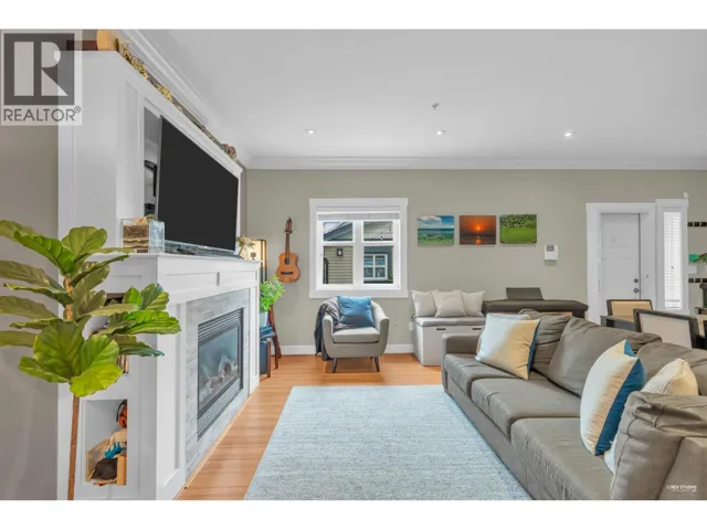 723 E 12TH AVENUE, Vancouver, British Columbia V5T2J1