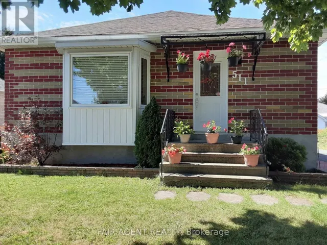 511 ST. FELIX STREET, Cornwall, Ontario K6H5B2