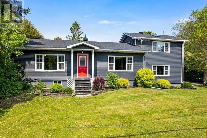 352 HIGHWAY 15, Rideau Lakes, Ontario K7A0E5