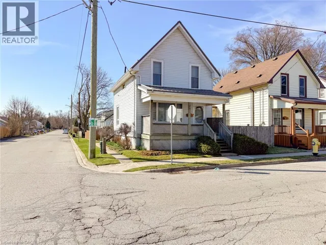 42 PATTERSON Street, Simcoe, Ontario N3Y1J2
