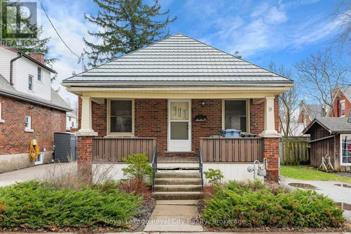 9 STULL AVENUE, Guelph (Exhibition Park), Ontario N1H1N2