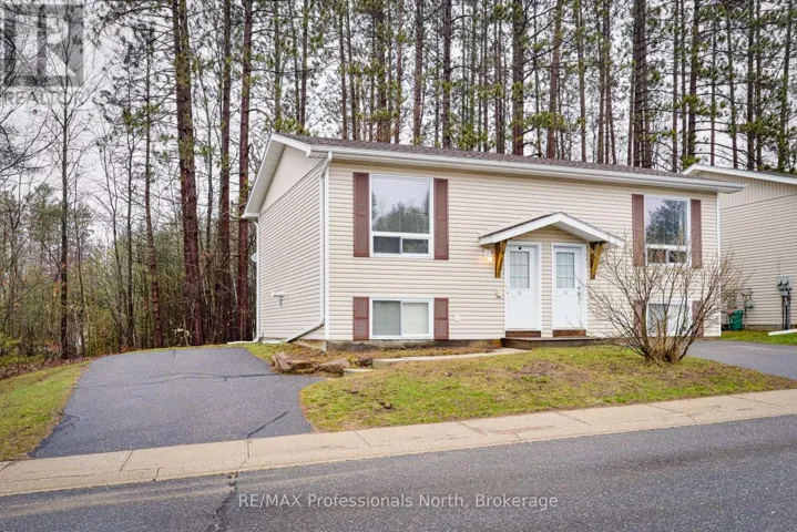 12 - 200 PINE STREET, Bracebridge (Macaulay), Ontario P1L2H9