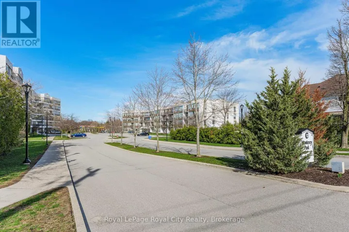 402 - 105 BAGOT STREET, Guelph (Junction/Onward Willow), Ontario N1H8H4