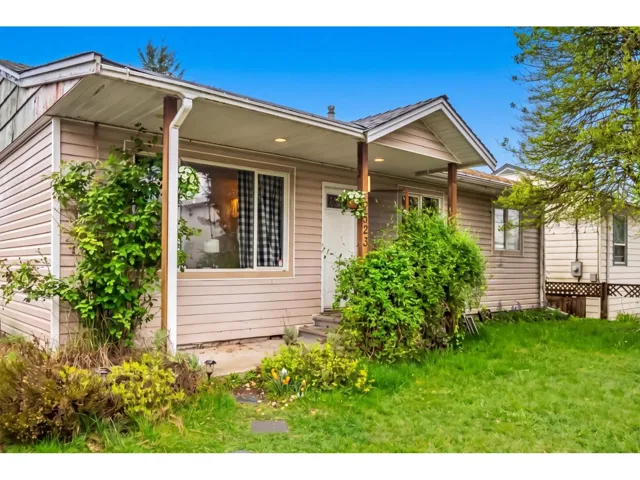 7523 SIMON STREET, Mission, British Columbia V2V3E7
