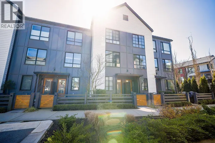 1321 HAYLARD PLACE, Squamish, British Columbia V8B2A1