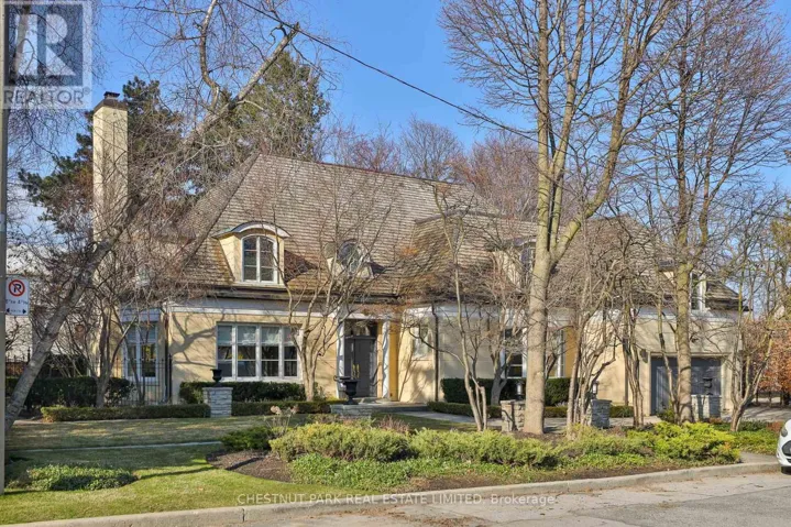 1 GLEN EDYTH PLACE, Toronto (Casa Loma), Ontario M4V2W1