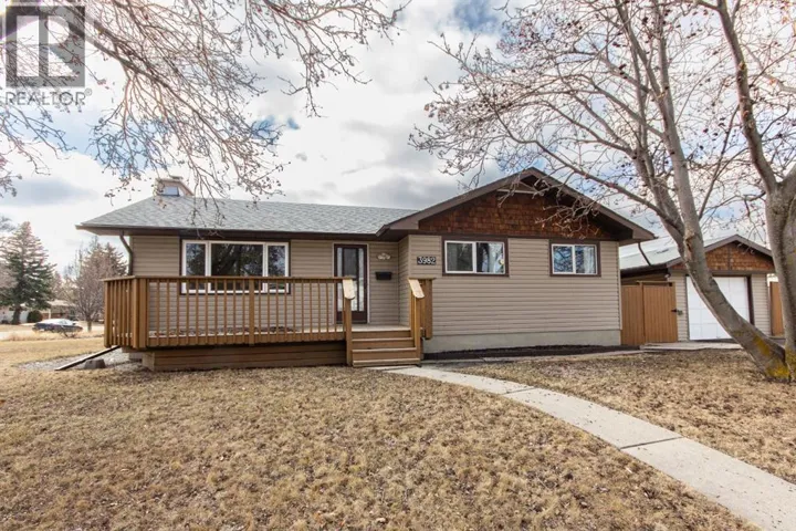 3982 35 Avenue, Red Deer, Alberta T4N2R9