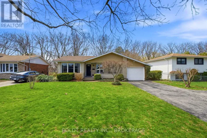 95 PRINCE CHARLES DRIVE, St. Catharines (Lakeport), Ontario L2N3Y8