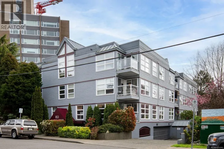 304 853 North Park St, Victoria, British Columbia V8W1S9
