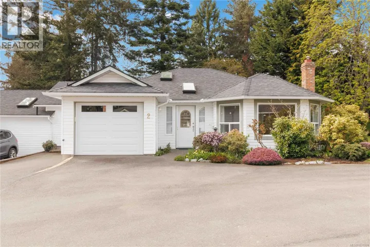 2 1968 Cultra Ave, Central Saanich, British Columbia V8M2J8