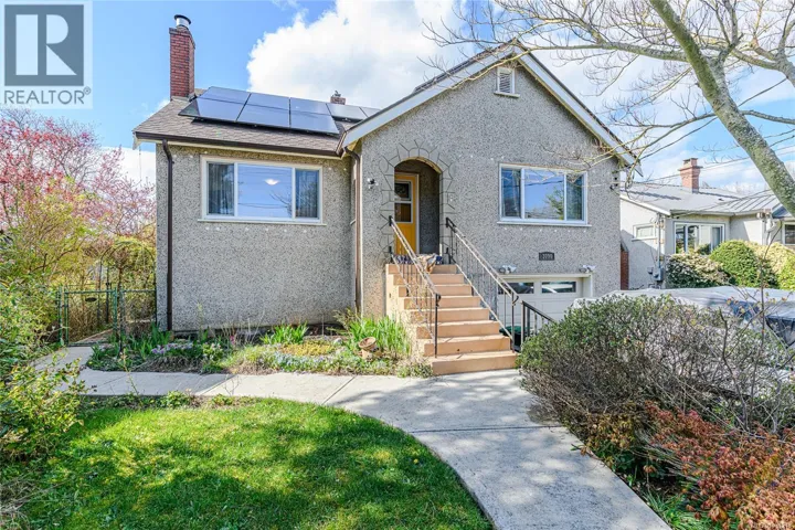 3090 Balfour Ave, Victoria, British Columbia V9A1R8