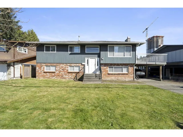 11925 92A AVENUE, Delta, British Columbia V4C3N3