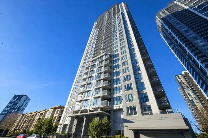 1508 13325 102A AVENUE, Surrey, British Columbia V3T0J5