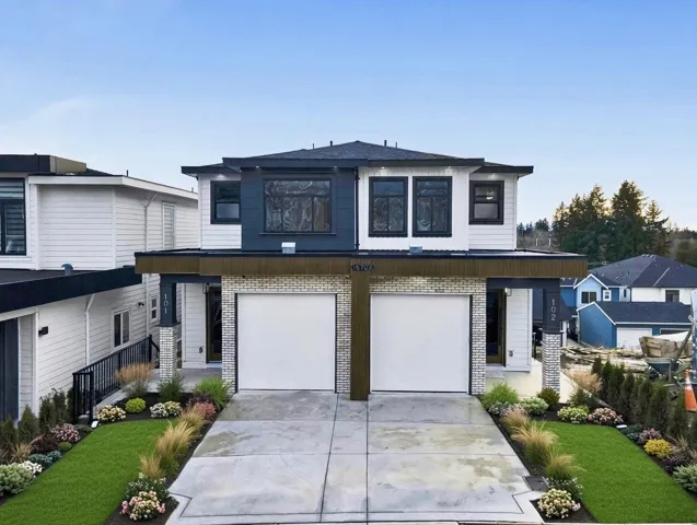 102 16702 16A AVENUE, Surrey, British Columbia V3Z0T3