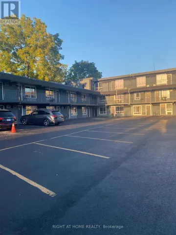 5958 FALLSVIEW BOULEVARD, Niagara Falls (Clifton Hill), Ontario L2G3V5
