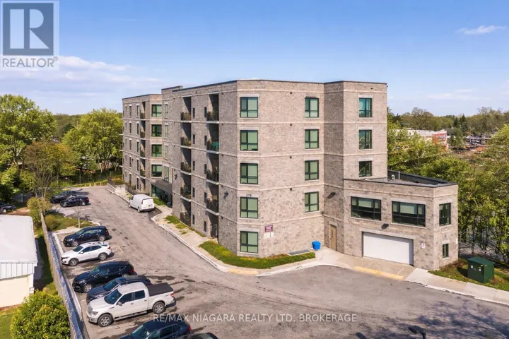 209 - 379 SCOTT STREET, St. Catharines (Vine/Linwell), Ontario L2M3W2