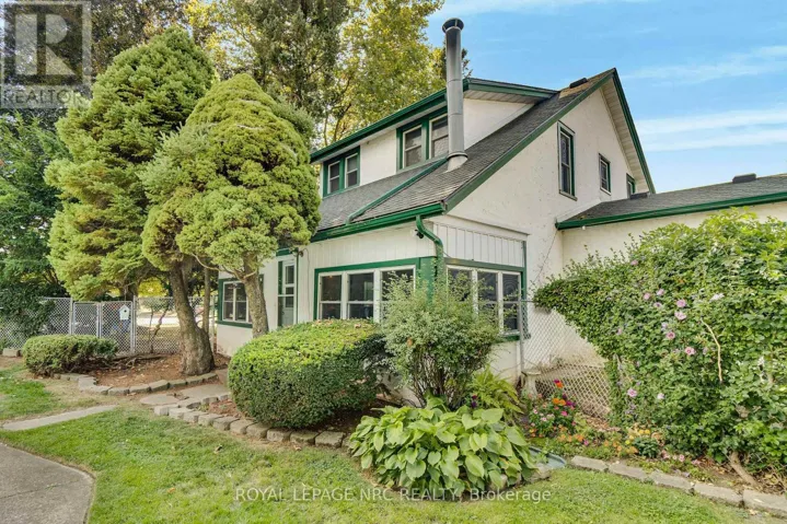 6511 RIALL STREET, Niagara Falls (Stamford), Ontario L2J1Z4