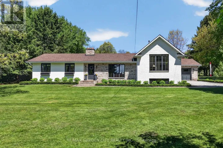 377 CANBORO ROAD, Pelham (Fenwick), Ontario L0S1M0