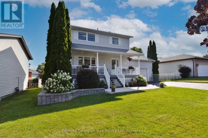 9 COPELAND STREET, Penetanguishene, Ontario L9M1K3