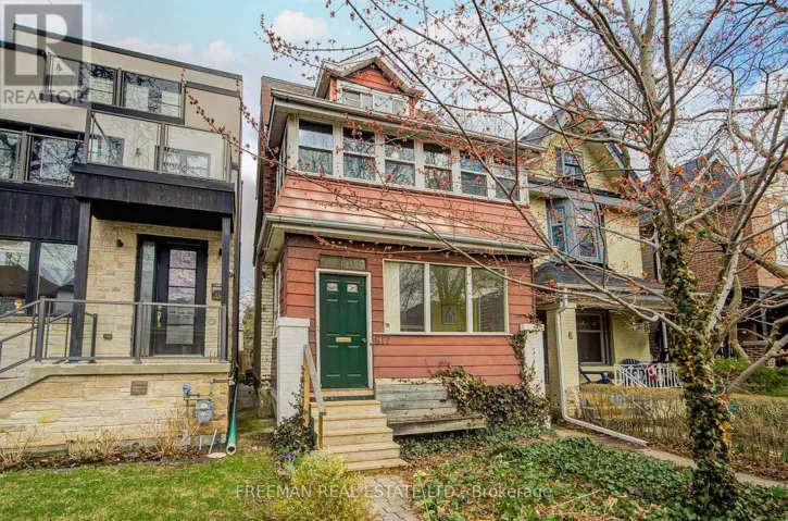 617 CLINTON STREET, Toronto (Annex), Ontario M6G2Z8