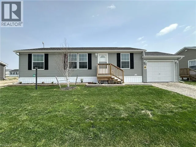 14 COPPER BEECH Drive, Haldimand County, Ontario N0A1L0