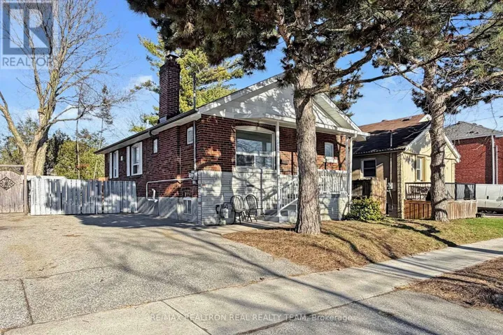 23 MARSH ROAD E, Toronto (Clairlea-Birchmount), Ontario M1K1Y6