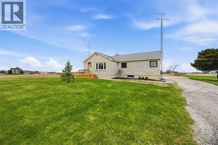 1600 COURTRIGHT LINE, St Clair, Ontario N0N1B0