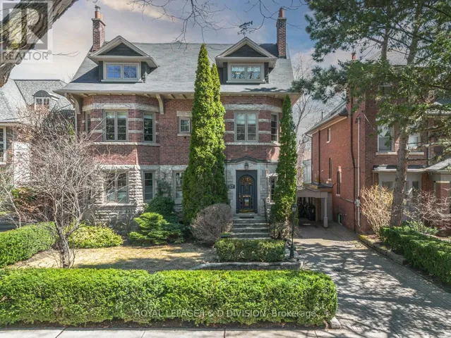 17 PARKWOOD AVENUE, Toronto (Casa Loma), Ontario M4V2W9