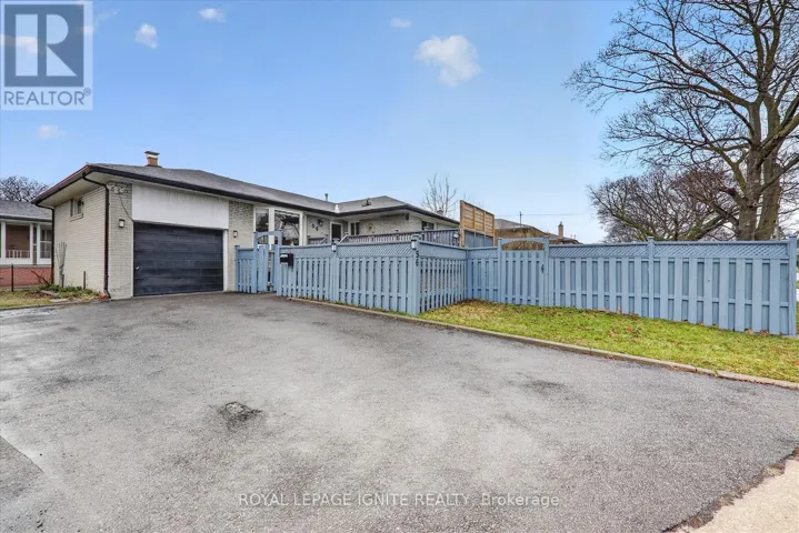 56 FROST STREET, Toronto (Rexdale-Kipling), Ontario M9W1Y8