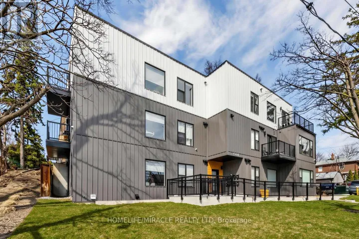 3 - 148 GLENLAKE AVENUE, Toronto (High Park North), Ontario M6P1E7