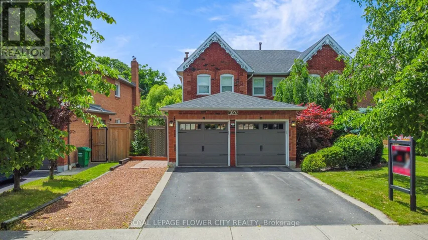 6052 ST. IVES WAY, Mississauga (East Credit), Ontario L5N4M1