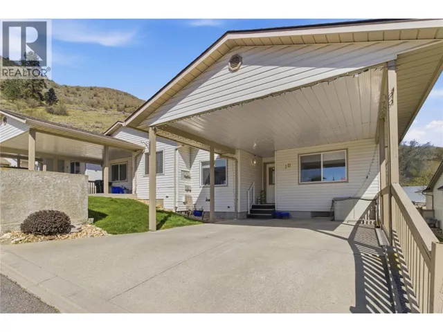 4210 Alexis Park Drive Unit# 10, Vernon, British Columbia V1T6H3