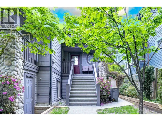 208 W 13TH AVENUE, Vancouver, British Columbia V5Y1V9