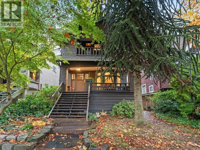 2648 TEMPLETON DRIVE, Vancouver, British Columbia V5N4W3